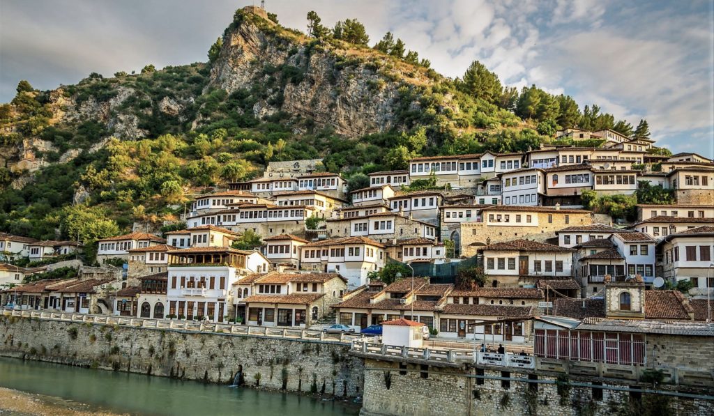 ALBANIA, QUANDO L’ADRIATICO UNISCE – PASQUA 2018