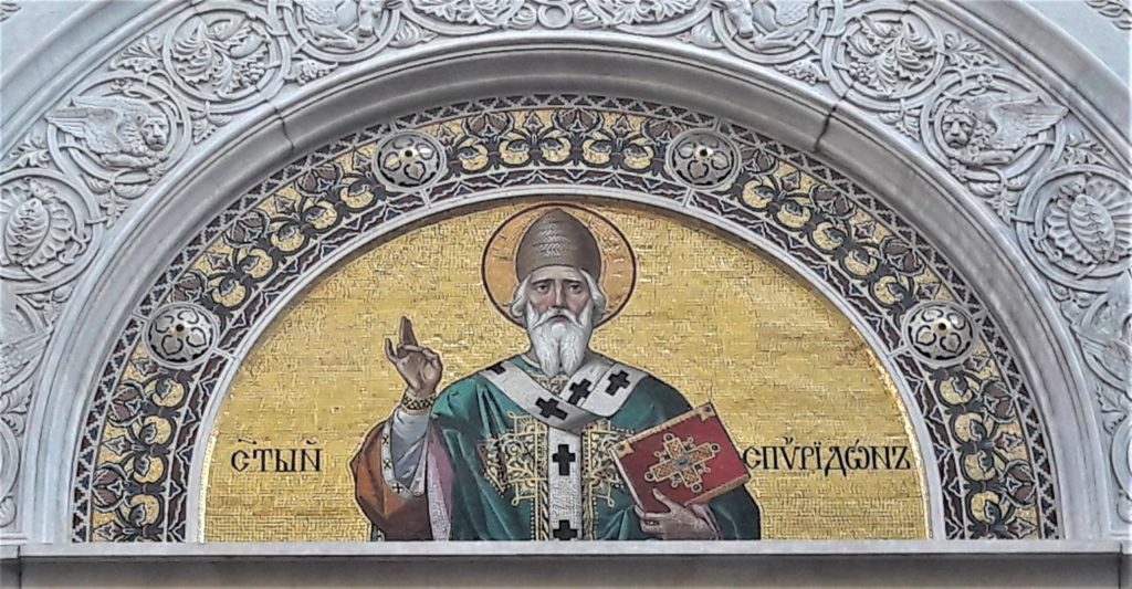 L’incredibile storia degli acquisti a Ponterosso - Tempio serbo ortodosso di San Spiridione