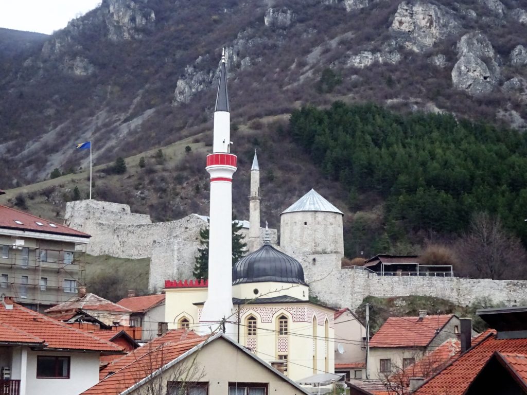 La Fortezza di Travnik e la Varoška Džamija. Foto LB - Sarajevo centro del mondo