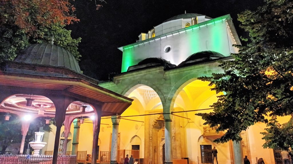 Viaggiare i Balcani - La Moschea di Husrev-beg. Foto LB