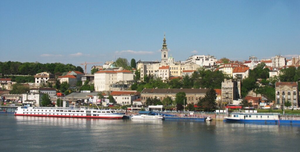 L'affaccio di Belgrado sul fiume Sava. Foto LB