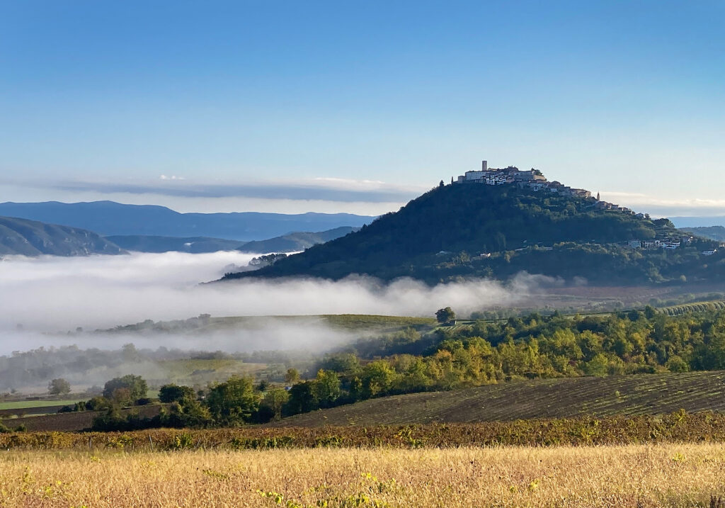 Viaggiare i Balcani: Montona